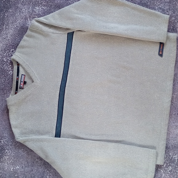 Vintage Y2K Essential V-Neck Sweater UNISEX - Picture 6 of 6